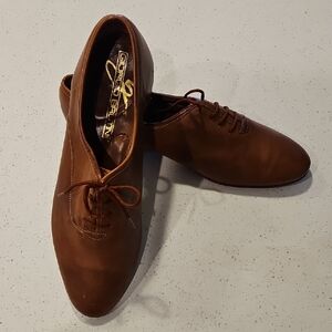 Giorgio Brutini Men's Tan Oxfords